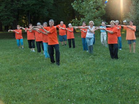 tai chi - gyakorls a szabadban